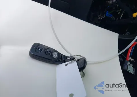 2019 Hyundai Elantra Se из США, поврежденный, VIN 5NPD74LFXKH440964